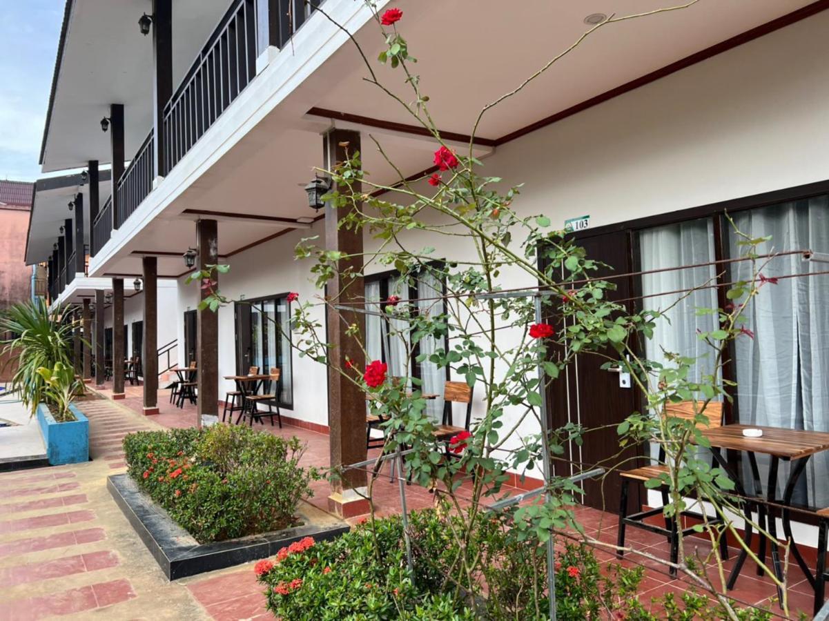 Jasmine Garden Resort Vang Vieng Exterior foto